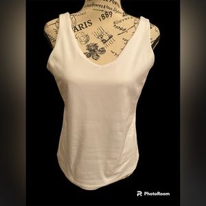 B.Moss White Silky Tank Top